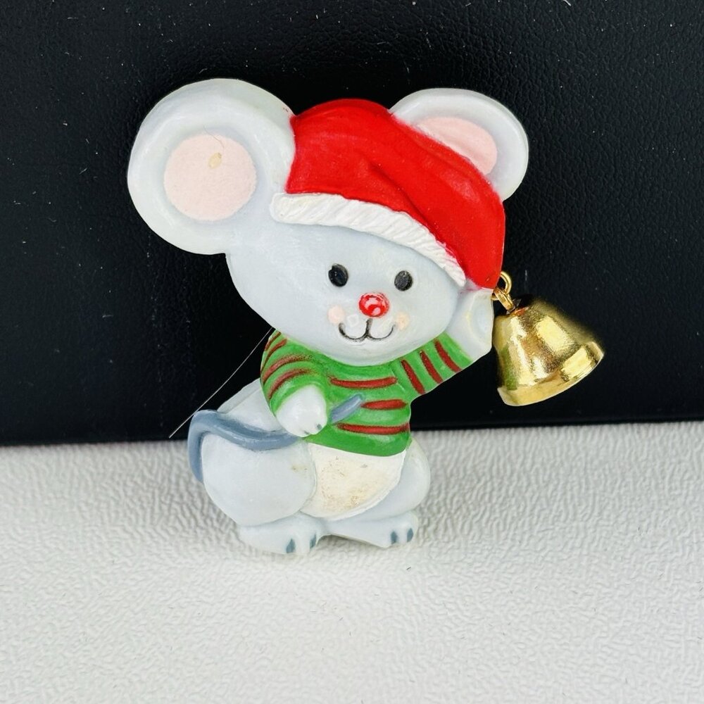 Hallmark Pin Brooch Christmas Mouse with Bell Resin 1980 Brooch Vtg